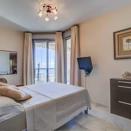 East Horizon פואנגירולה